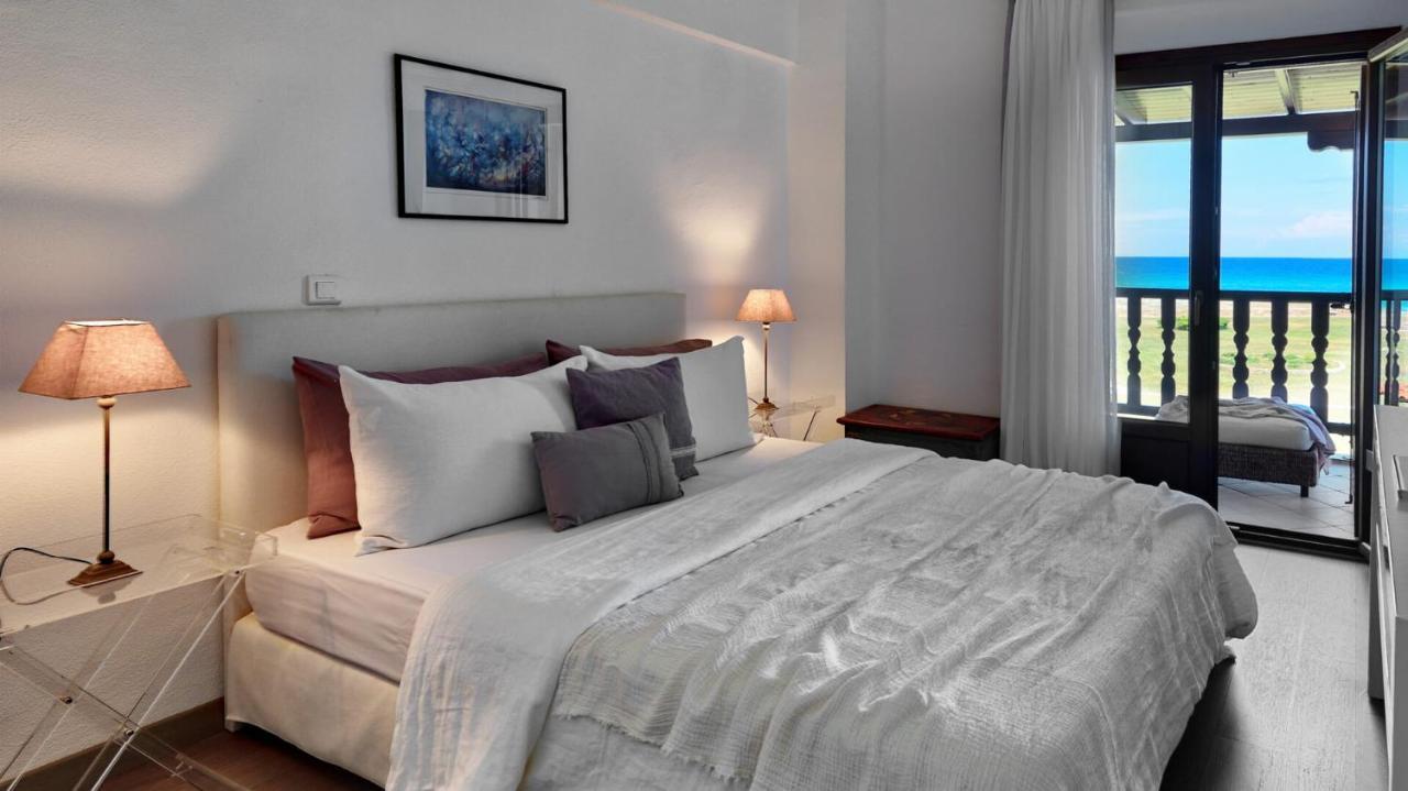 Soleado Beachfront Villa สกาลา ฟูร์กาส ภายนอก รูปภาพ